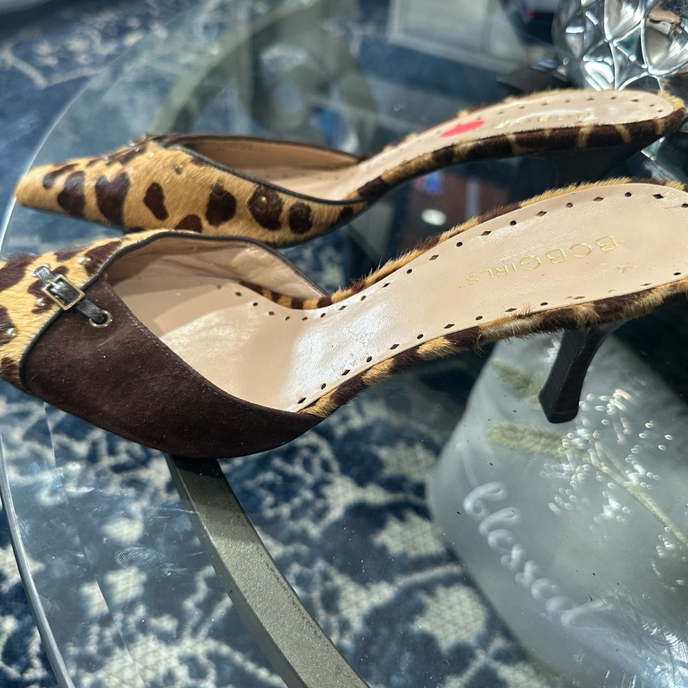 BCBGirls Brown Leopard Print Mule Heels - Picture 3 of 12